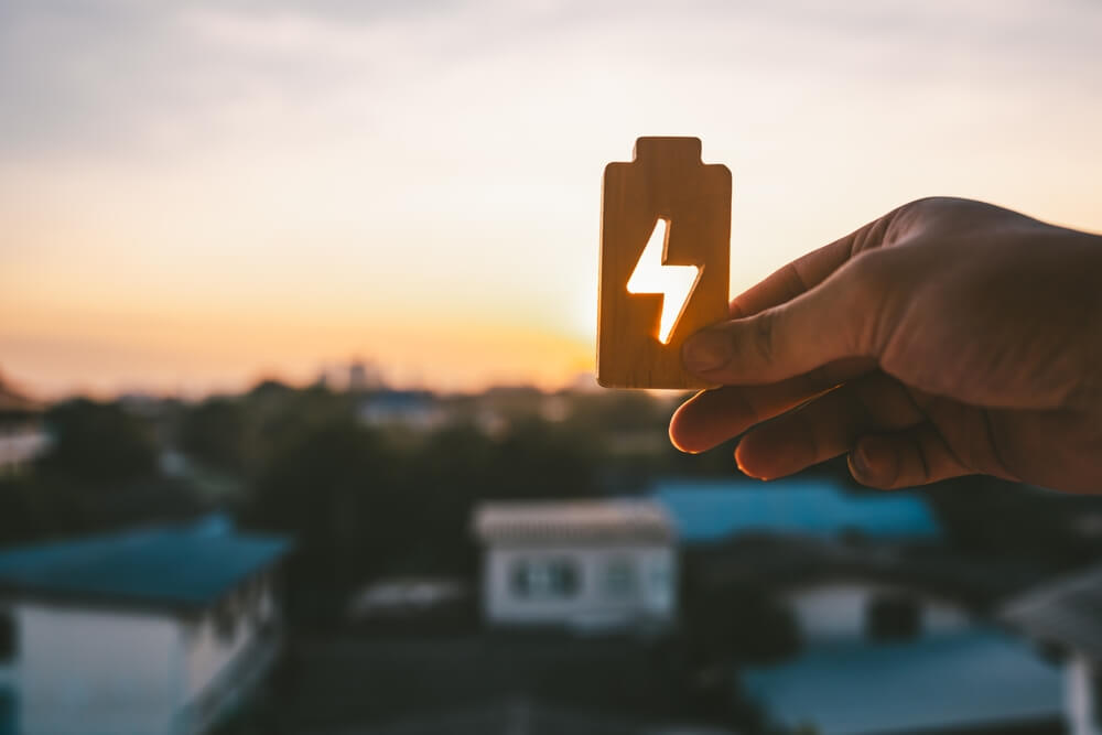 Wieso setzt Victron auf Niedervolt-Akkus? Vorteile gegenüber Hochvolt-Systemen